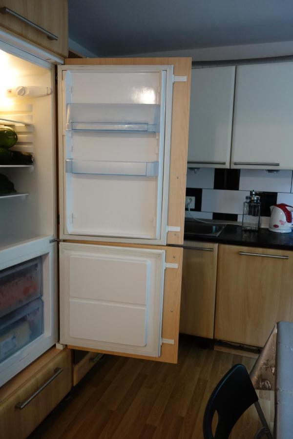 Apartmán Hulín, Chrášťany - bílý Esterno foto