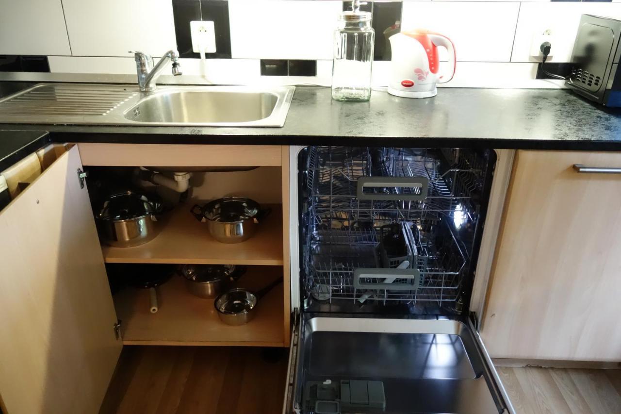 Apartmán Hulín, Chrášťany - bílý Esterno foto
