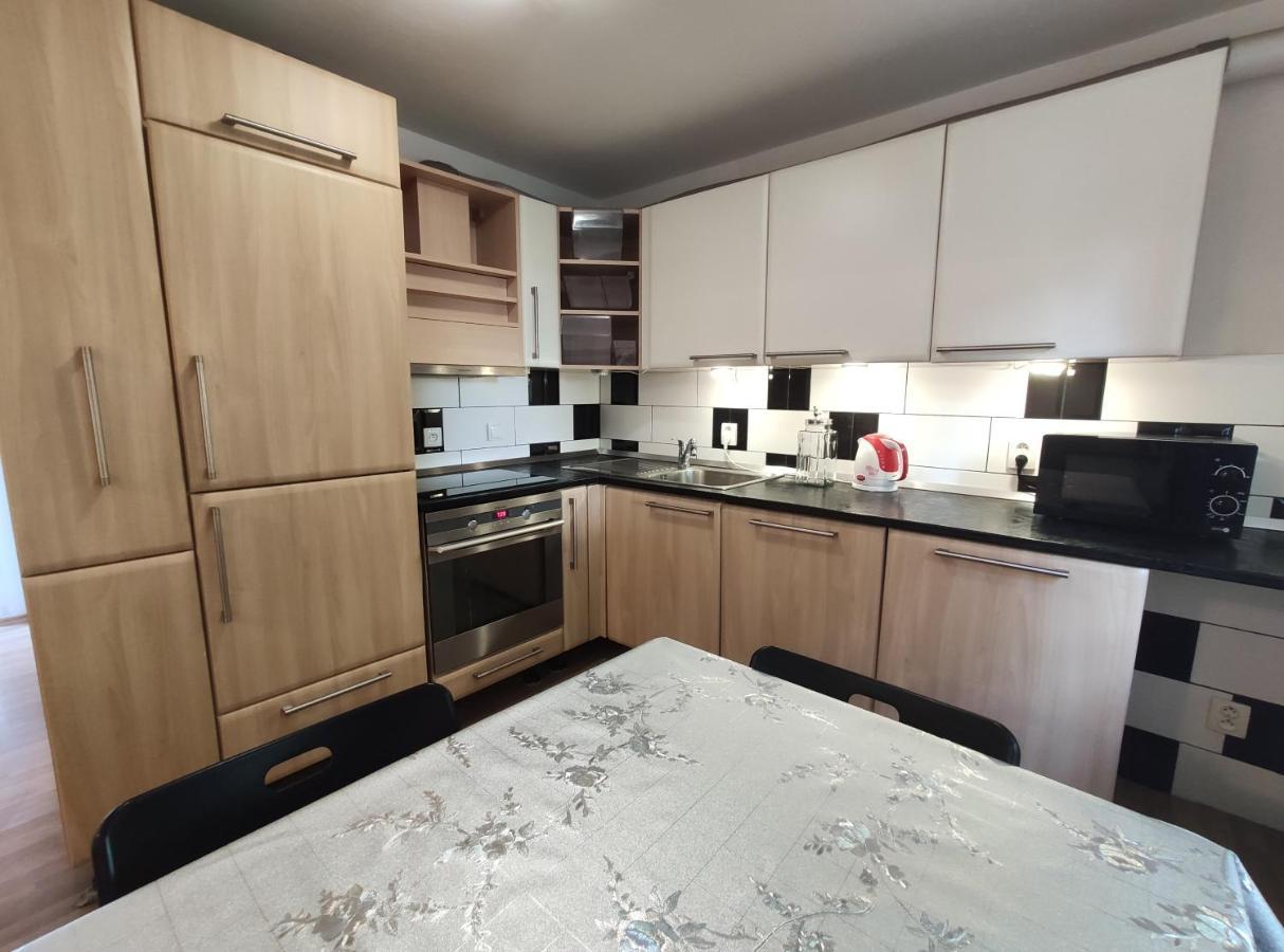 Apartmán Hulín, Chrášťany - bílý Esterno foto